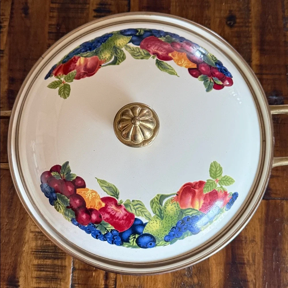 Vintage Cornucopia Dutch Oven Enamel Fruit Covered Lid Pot Brass Casserole 2 Qt